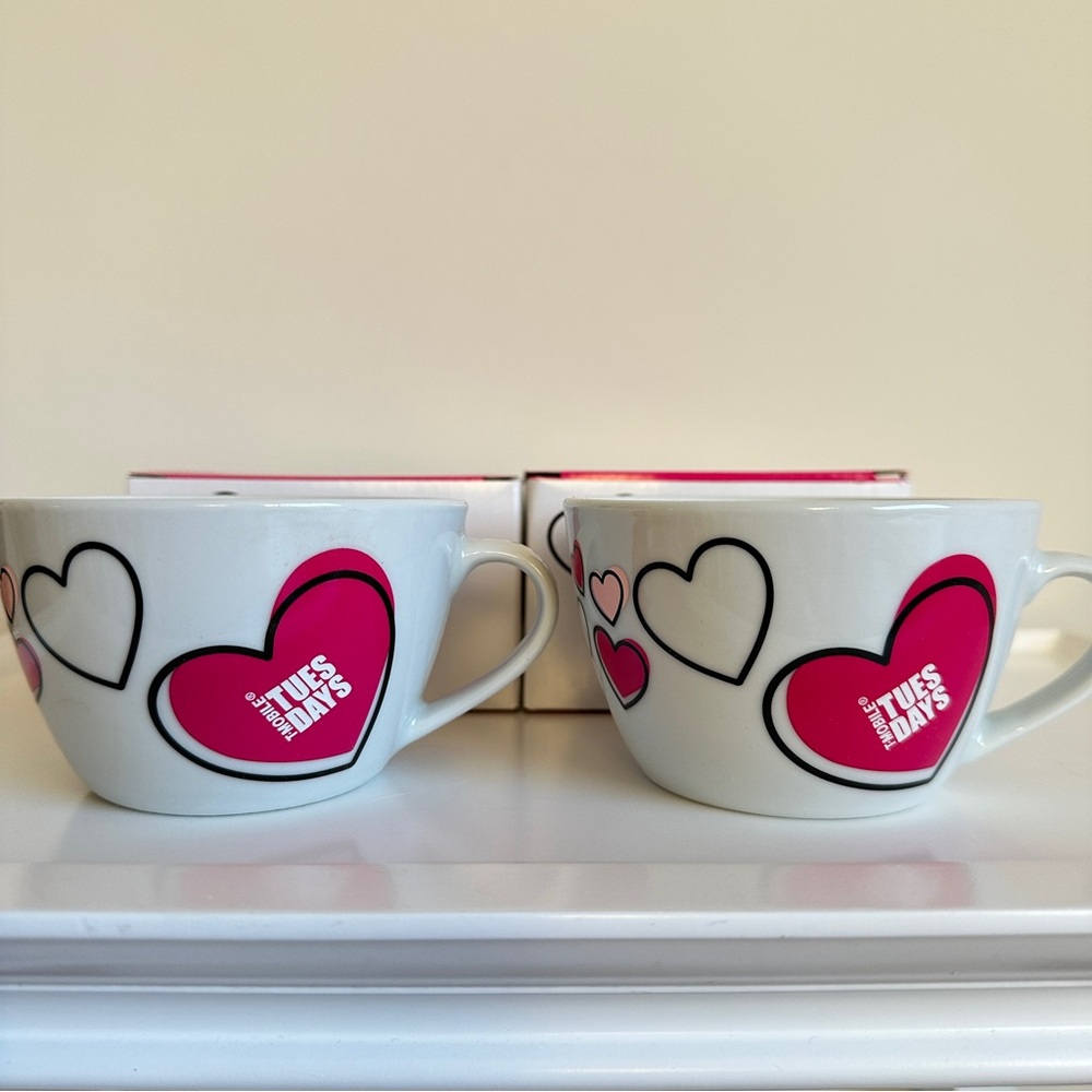 Heart Coffee Cups Set of Two Mugs T Mobile Tuesdays Valentines Limited Edition - Picture 2 of 9